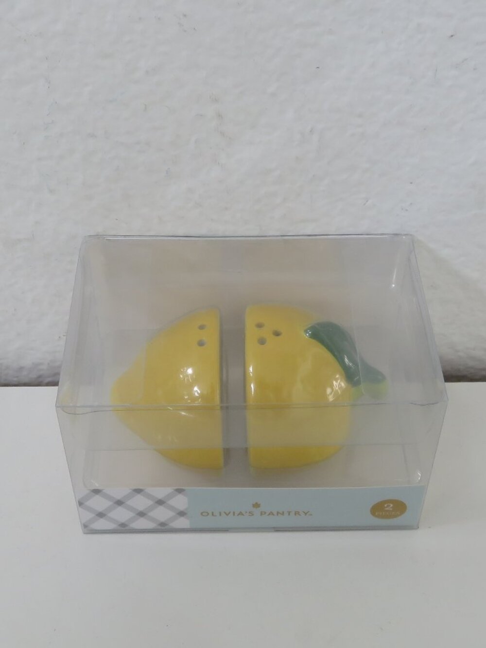 (#140) Lemon Ceramic Salt And Pepper Shakers Yellow Fruit Kitchen Decor